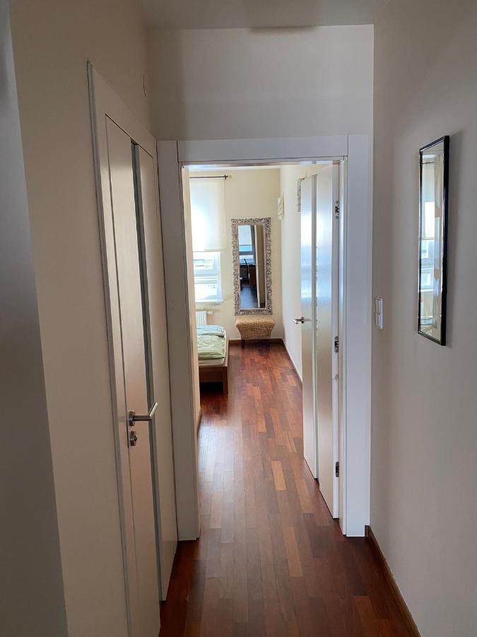 Orientalny Apartment Varşovia Exterior foto